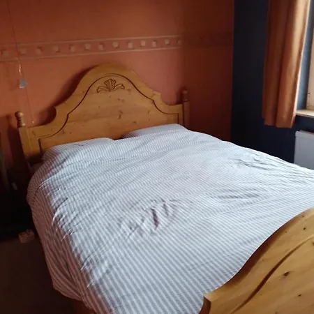 Bed En Breakfast Met Patio En Kippen * Thorn